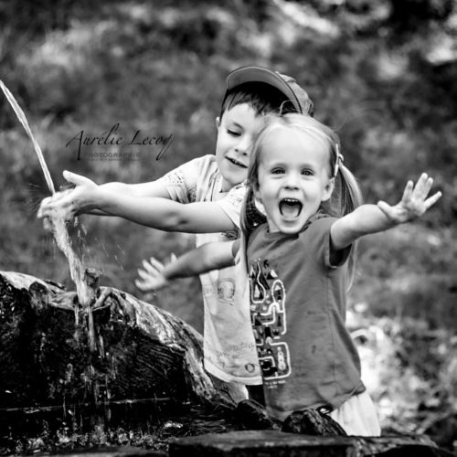 Photographie d'Aurélie Lecoq Photographie Photo enfance nouveau-né famille grossesse Suisse canton de Bern Prêles