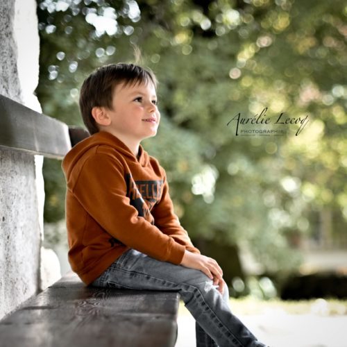 Photographie d'Aurélie Lecoq Photographie Photo enfance nouveau-né famille grossesse Suisse canton de Bern Prêles